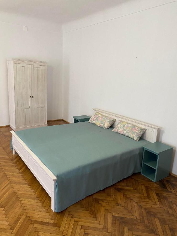 Apartament Istoric Ultracentral - With Parking Hermannstadt Exterior foto
