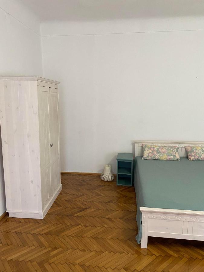 Apartament Istoric Ultracentral - With Parking Hermannstadt Exterior foto